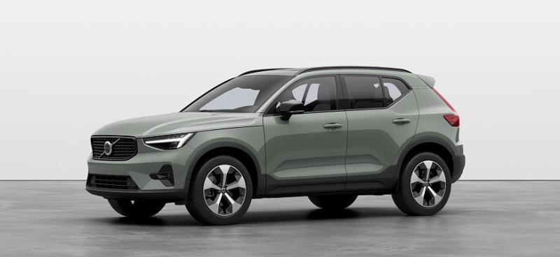 Кроссоверы Volvo XC40 вернулись в Россию по…