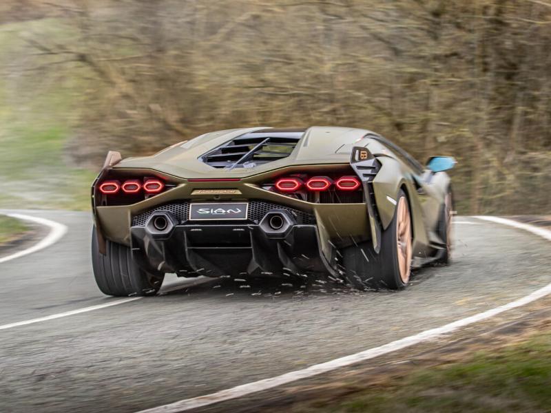 Lamborghini Sian близок к Aventador SVJ, только…