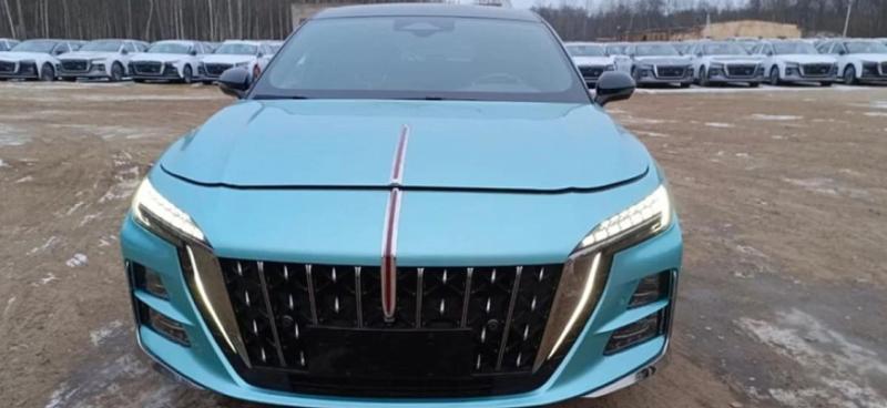В Россию уже завозят лифтбеки Hongqi H6: что…