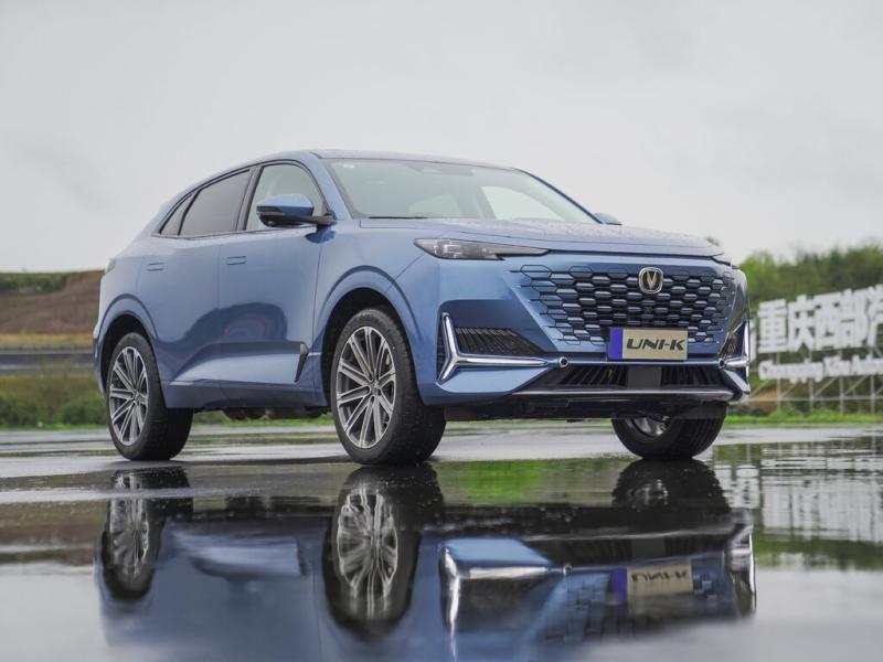 Это стильный и просторный автомобиль с комфортным…