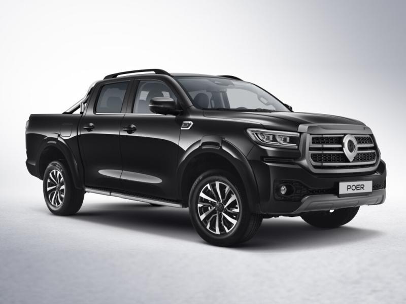Комплектация одна – Luxury. Есть электрообогрев…