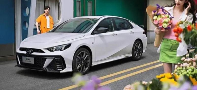 Китайский седан GAC Empow 2025 получил новую…