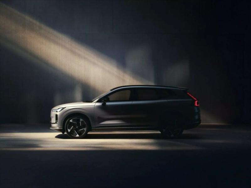 Как и в случае с оригинальным XC70, Volvo…