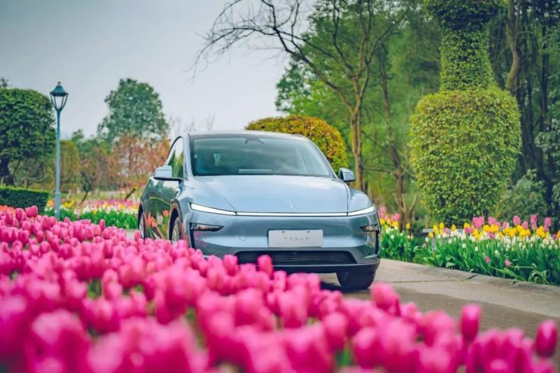 Из-за чего электромобили Tesla начали сильно…