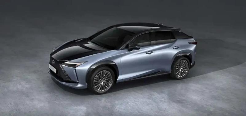 Новый Lexus RZ - рулевое колесо-штурвал и…