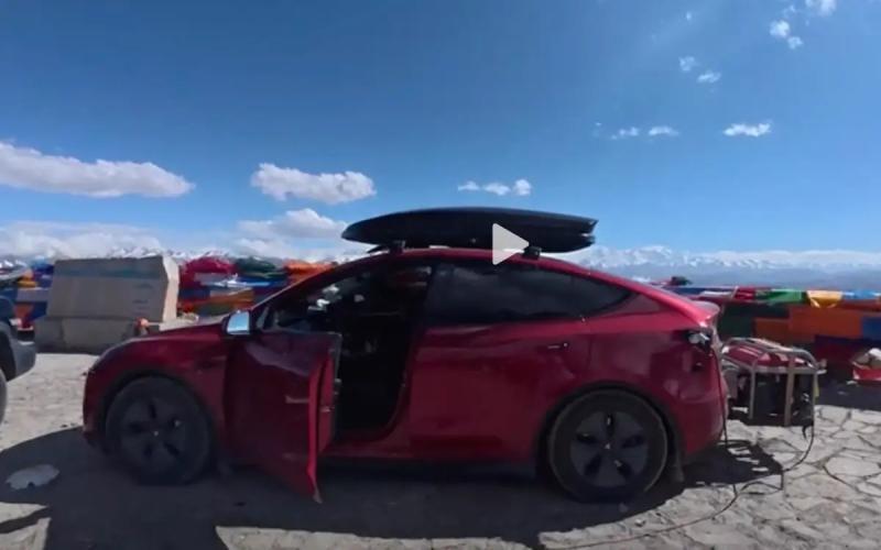 Зачем владелец электромобиля Tesla заправляет…