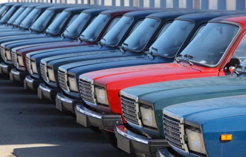 Автопарк России резко постарел: средний возраст…