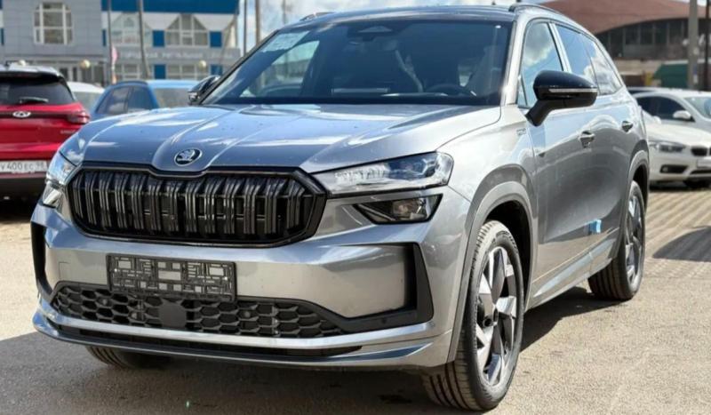 «Автостат»: Импорт легковых авто из Казахстана в…