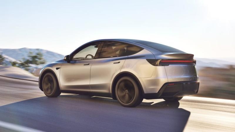 Вместе с Маском, глава команды Tesla AI, которая…