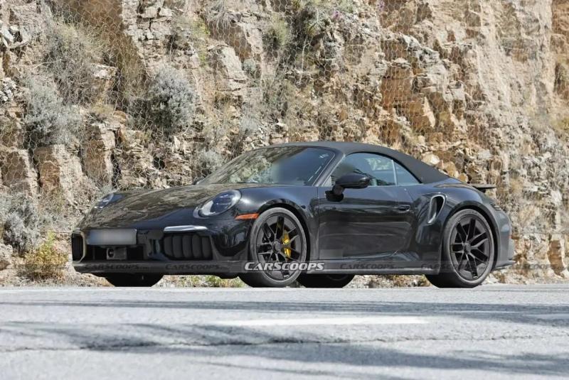 Компания Porsche тестирует гибридную версию…