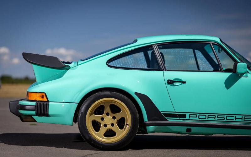 Porsche 911 Turbo: Гоночное сердце F1 под капотом…