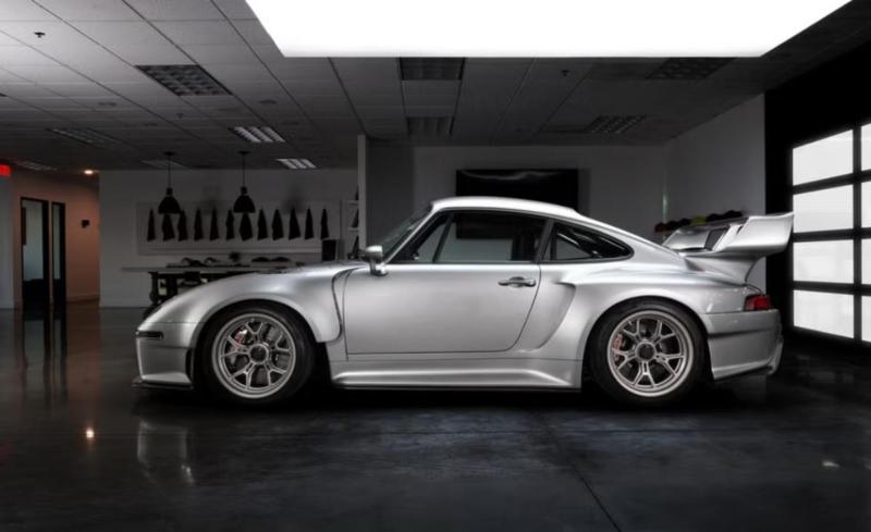 Этот рестомод классического Porsche 911 получил…
