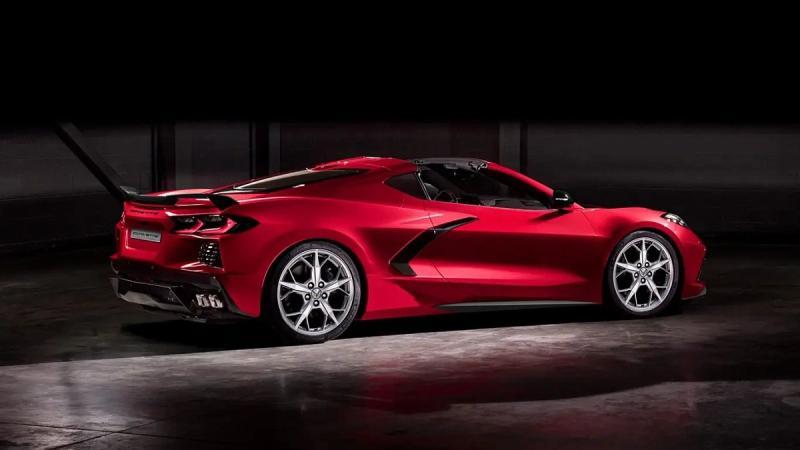 Только что: GM открыл конфигуратор Corvette 2026…