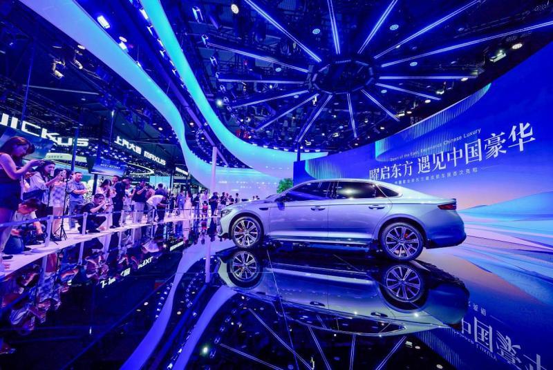 Geely на Chengdu 2025: автомобили будущего с ИИ…