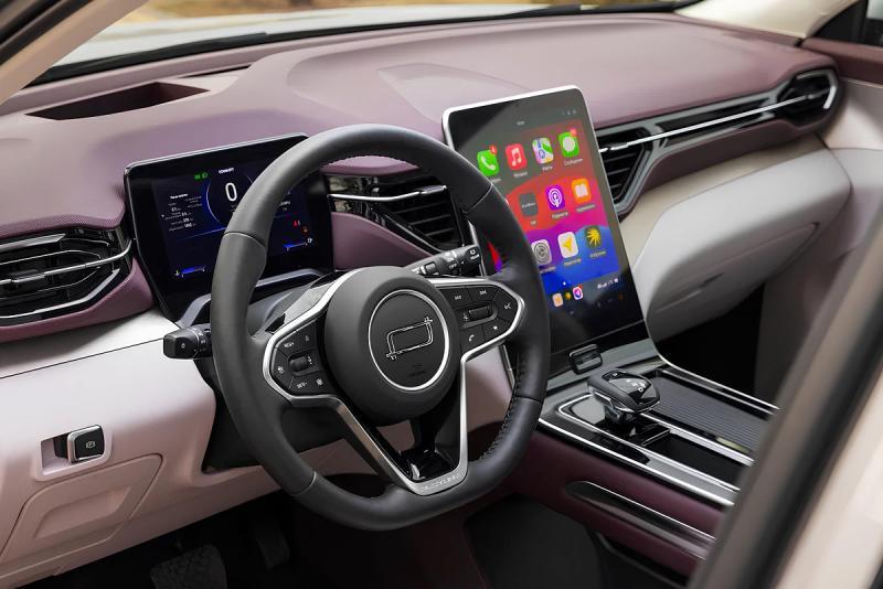 Умнее, быстрее, безопаснее: Bestune T90 -…