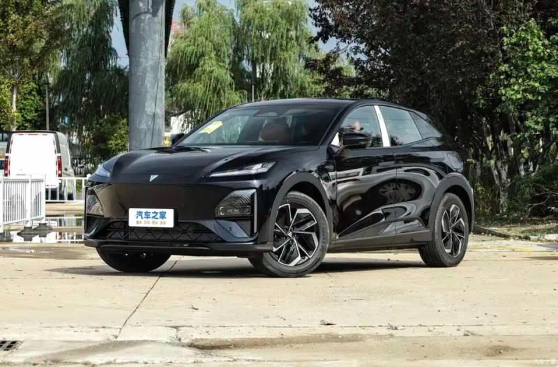 Новинка от суббренда Changan: модный паркетник с…