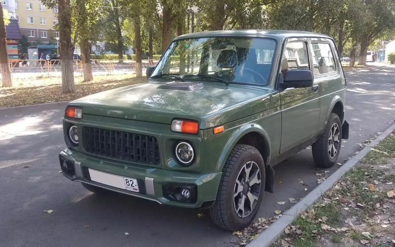 «Нива» косплеит «Гелик»: российский тюнинг-тренд…