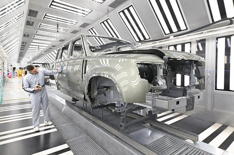Jaguar Land Rover в тупике после кибератаки:…
