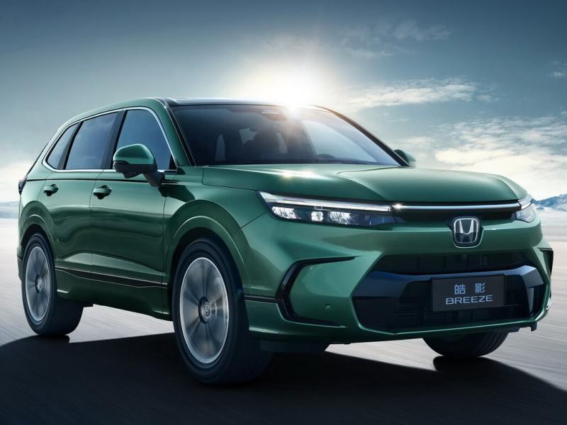 Дизельный Hyundai Santa Fe с 202-сильным…