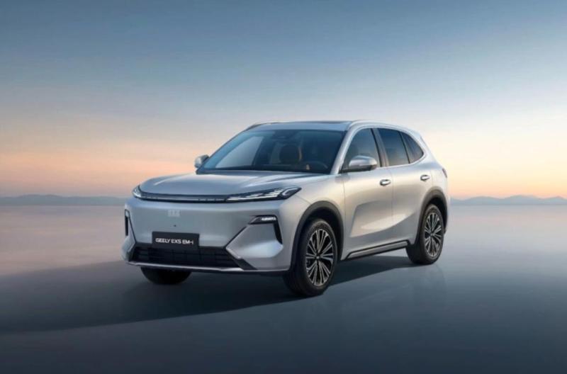 Новый гибрид Geely EX5 EM-i готовится…