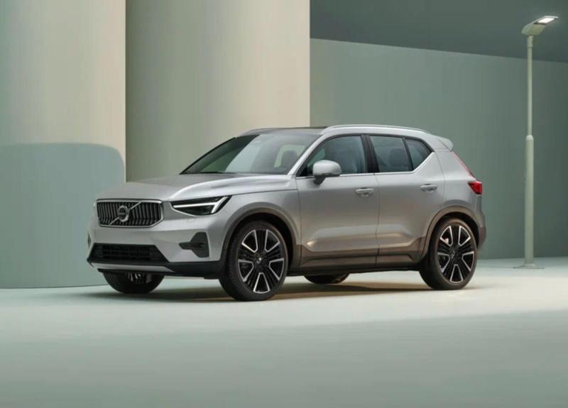 Обновленный Volvo XC40: дорого и без полного…