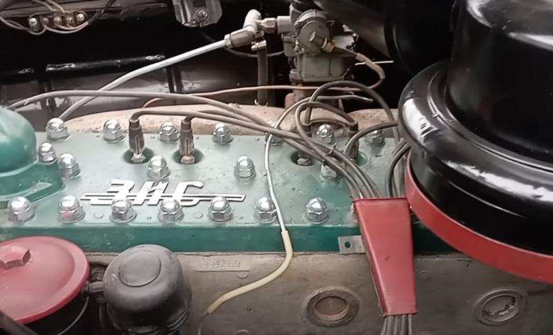Двигателя для ЗиС-110 в СССР не было. Пришлось…