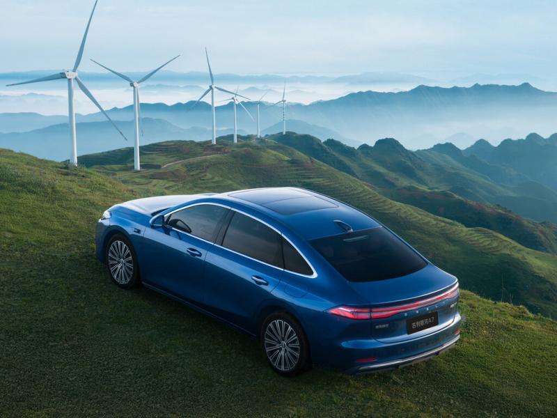 Напомним, марка Geely семейство Galaxy создавала…