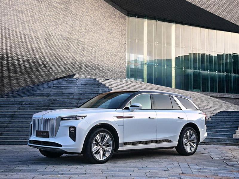 Подержанные электрокары Hongqi, Tesla и Zeekr…