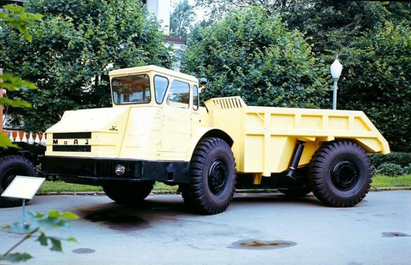 Так появляется автопоезд МоАЗ-6401-9585. Его…