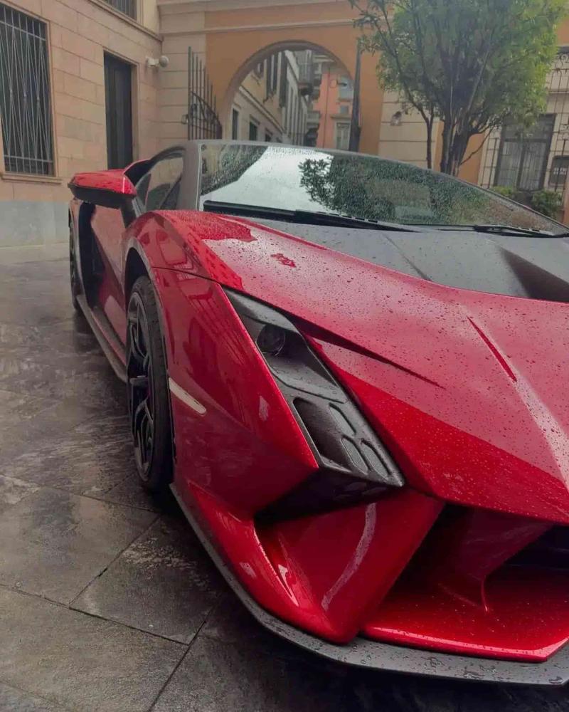 Lamborghini Invencible