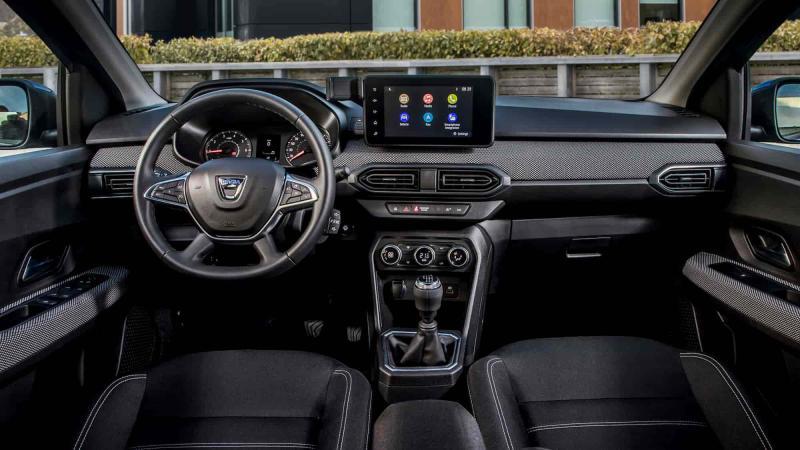 Интерьер Dacia Sandero Stepway 2024