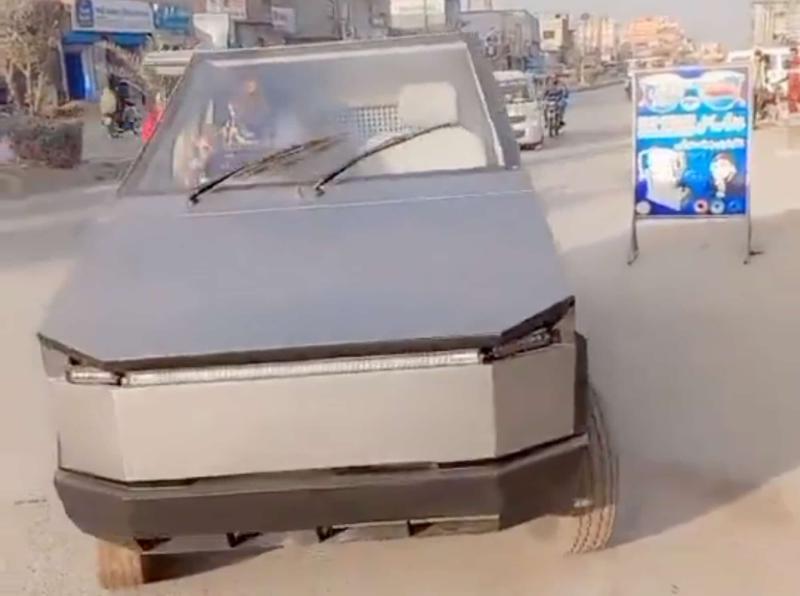 Реплика Tesla Cybertruck из Пакистана