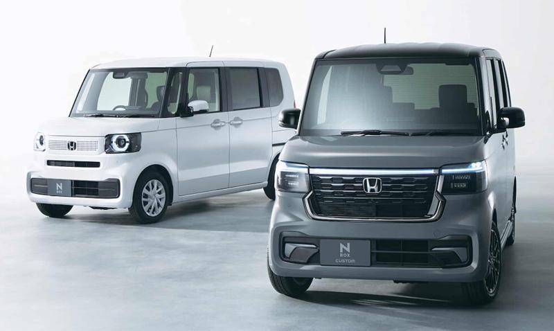 Honda N-Box в обычной и версии Custom