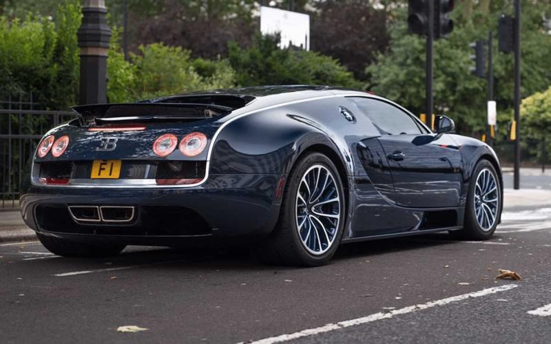 Bugatti с номерным знаком F1