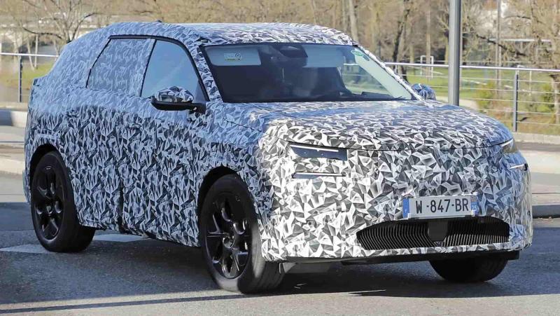 Тестовый прототип нового Citroen C5 Aircross
