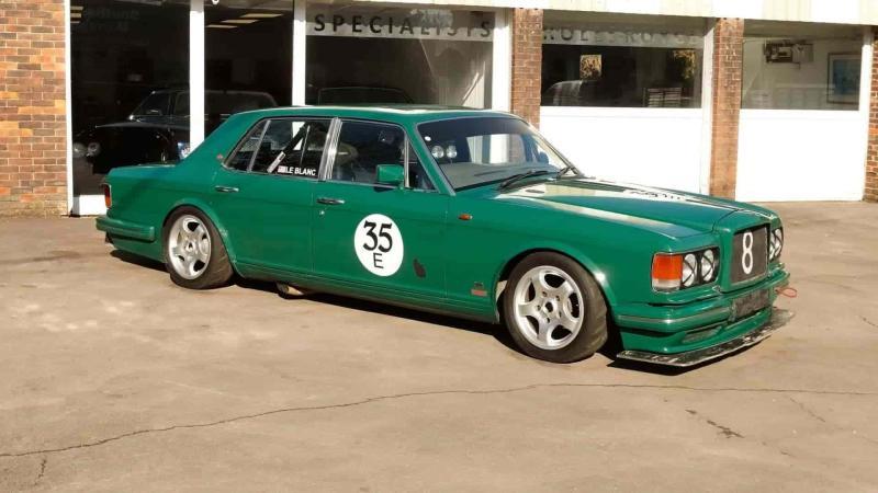 Bentley Turbo R 1988 года выпуска, принимавший…