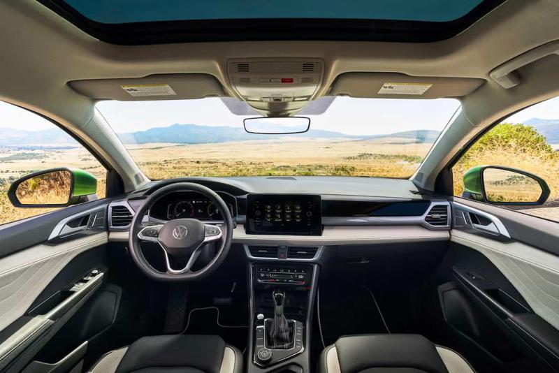 Интерьер Volkswagen Taos