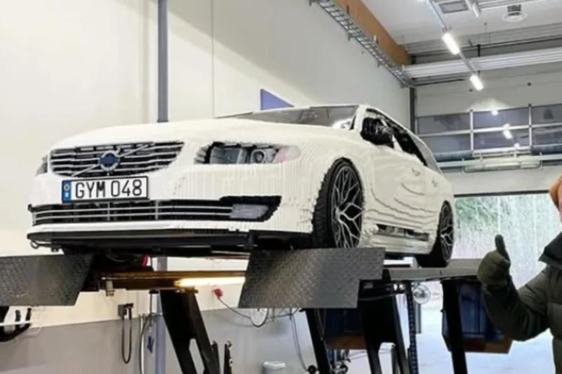 Умелец создал точную копию универсала Volvo V70…