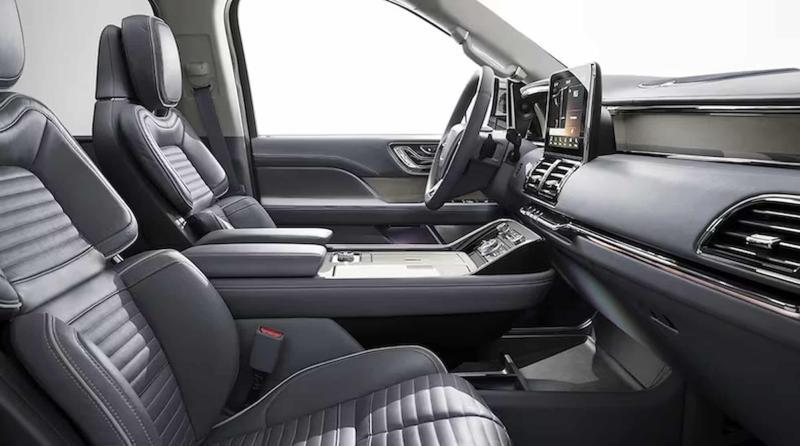 Интерьер Lincoln Navigator