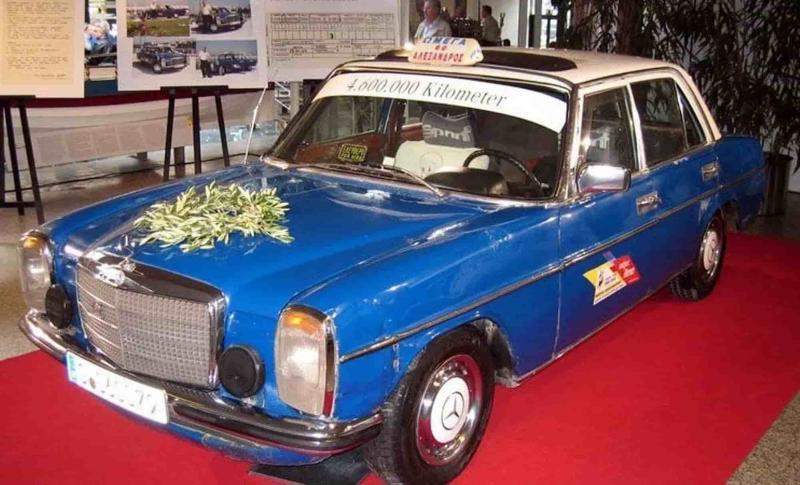 Mercedes-Benz 240D