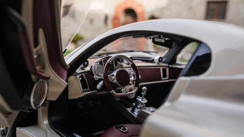 Как и оригинальный Pagani Utopia, сборная модель…