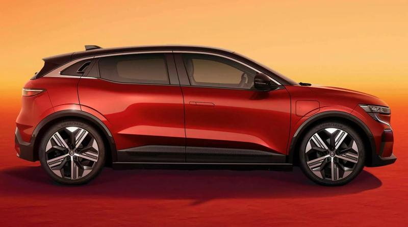 Рестайлинговый Renault Megane E-Tech показался на…
