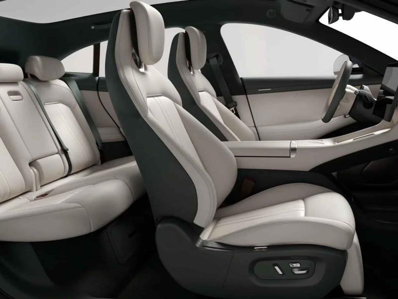 Если Ferrari Purosangue стоит как минимум 400…