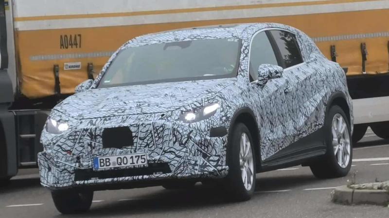 Тестовый прототип нового Mercedes-Benz GLA