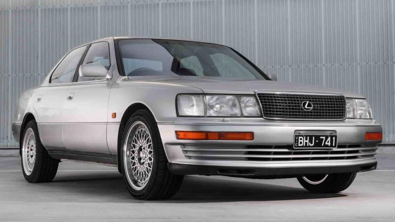 Lexus LS400