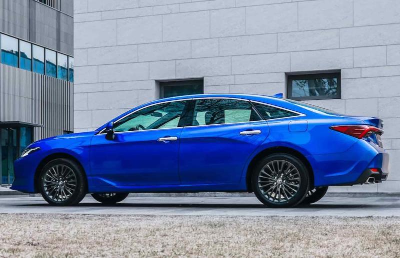 Toyota Avalon 2025