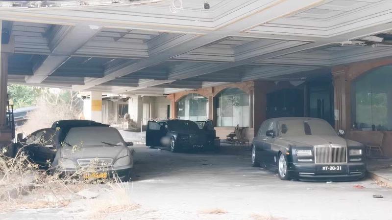 Парковка заброшенного отеля в Макао