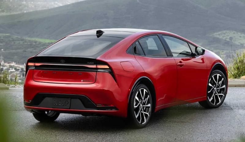 Toyota Prius 2025