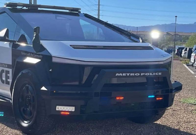Первый полицейский автомобиль на базе Tesla…