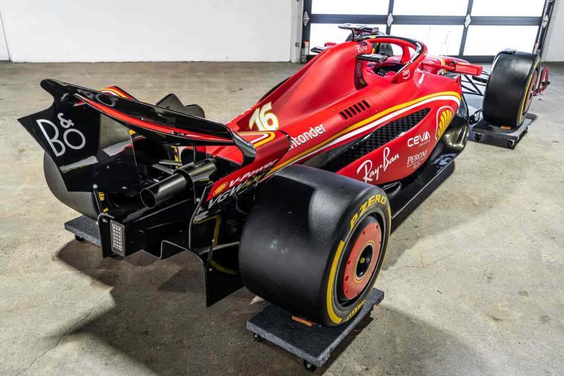 Реплика болида Ferrari SF-24